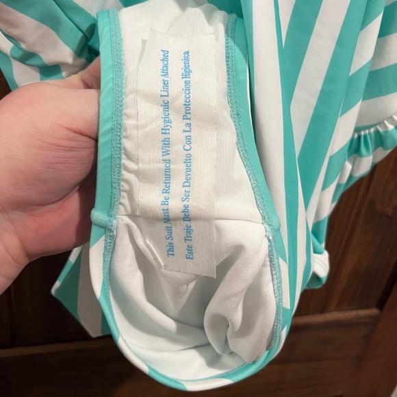 Women Swimsuit Plus Size NWOT - Picture 6 of 7